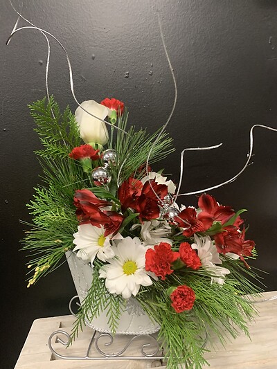 Festive Sleigh Bouquet